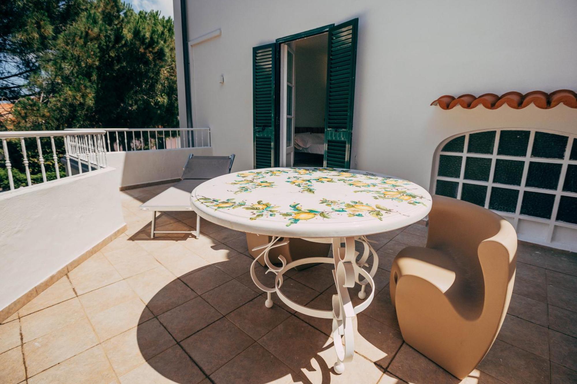 Villa Giulietta Hotel Castiglioncello Exterior photo